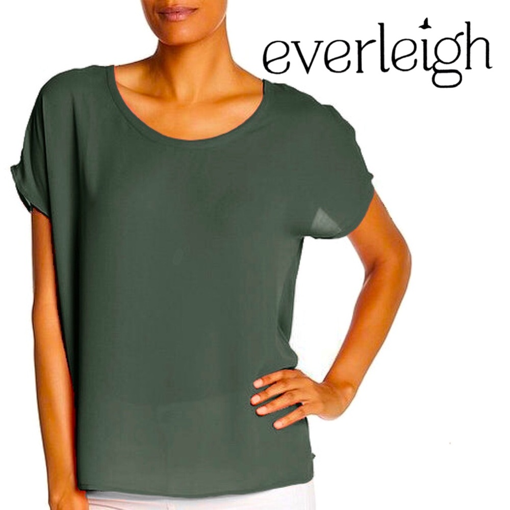Everleigh🌸CUTE Short Sleeve Basic Essential Top!